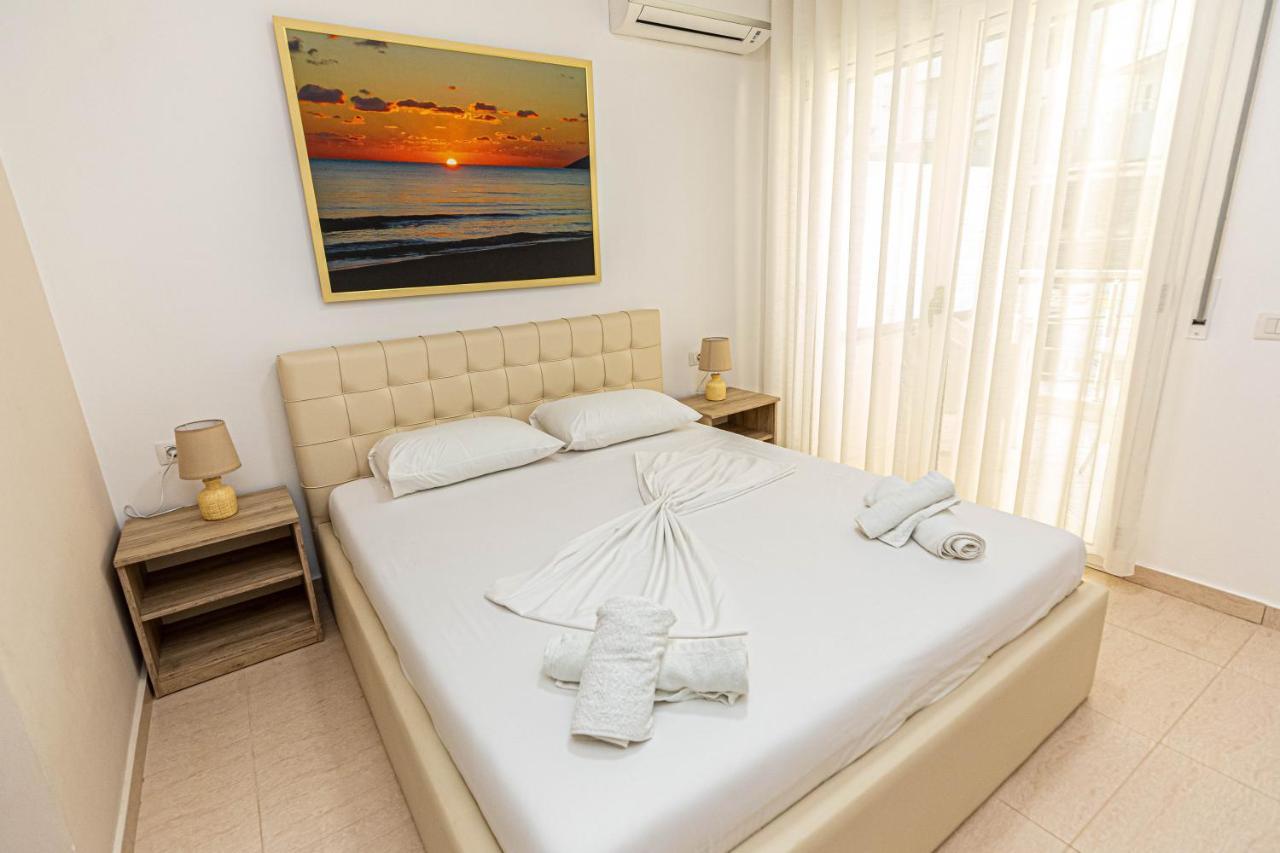 Jordan'S Hotel Vlore Exterior photo