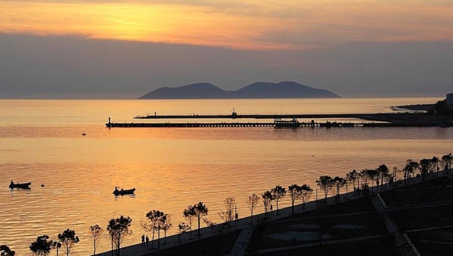 Jordan'S Hotel Vlore Exterior photo